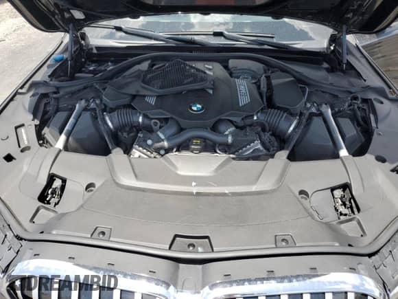 2021 BMW 7 Series 750i xDrive with VIN WBA7U2C06MCE57362, listed as a Copart auction lot 66734265 with 62,482 mi miles and Salvage title. Bid and sale history available at DreamBid. Image 11.