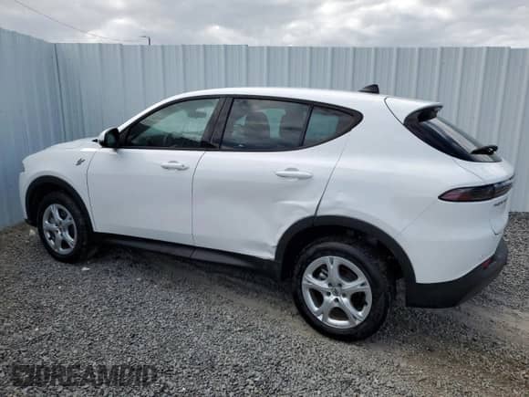 2024 Dodge Hornet GT with VIN ZACNDFAN6R3A42405, listed as a Copart auction lot 80487694 with 7,684 mi miles and Clean title. Bid and sale history available at DreamBid. Image 2.