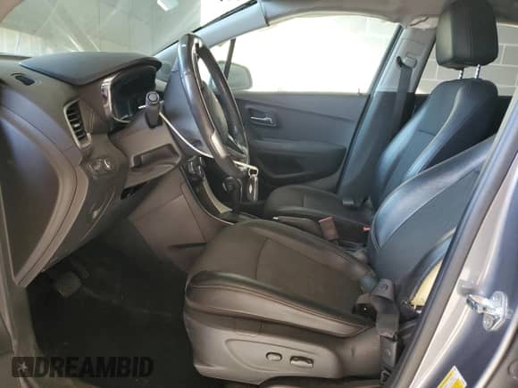 2019 Chevrolet Trax LT с VIN KL7CJPSB5KB765291, выставлен на аукционе Copart как лот 84942055 с пробегом 43 100 миль миль и Списание • Salvage title. История ставок и продаж доступна на DreamBid. Изображение 7.