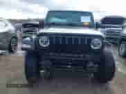 2022 Jeep Wrangler Unlimited Sport S z VIN 1C4HJXDG0NW102631, wystawiony jako IAAI lot #41870893 z przebiegiem 43 968 mil mil oraz . Historia ofert i sprzedaży dostępna na DreamBid. Obrazek 13.