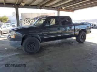 2005 Chevrolet Silverado 1500 LT с VIN 2GCEK13T251100740, выставлен на аукционе Copart как лот 82264855 с пробегом Не указан миль и Списание • Salvage title. История ставок и продаж доступна на DreamBid. Изображение 1.