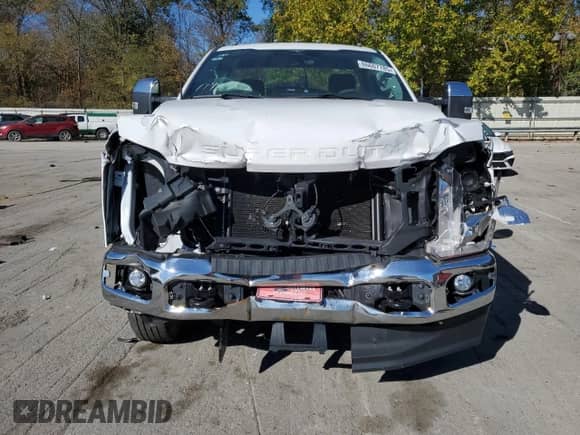 2023 Ford F-250 XL z VIN 1FTBF2BA4PED12330, wystawiony jako Copart lot #86607785 z przebiegiem 4 706 mil mil oraz Czysty tytuł • Clean title. Historia ofert i sprzedaży dostępna na DreamBid. Obrazek 5.