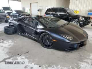 2015 Lamborghini Aventador with VIN ZHWUR1ZD5FLA03450, listed as a Copart auction lot 53781224 with 8,471 mi miles and Salvage title. Bid and sale history available at DreamBid. Image 4.