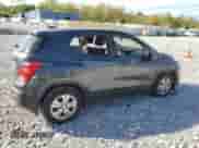2016 Chevrolet Trax LS z VIN 3GNCJKSB7GL254507, wystawiony jako Copart lot #81978155 z przebiegiem Nie podano mil oraz Szkoda całkowita • Salvage title. Historia ofert i sprzedaży dostępna na DreamBid. Obrazek 3.