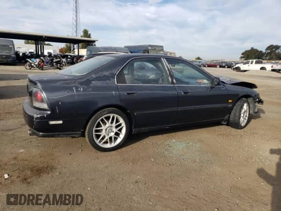 1994 Honda Accord LX z VIN 1HGCD5638RA190882, wystawiony jako Copart lot #78066224 z przebiegiem 211 919 mil mil oraz Szkoda całkowita • Salvage title. Historia ofert i sprzedaży dostępna na DreamBid. Obrazek 3.