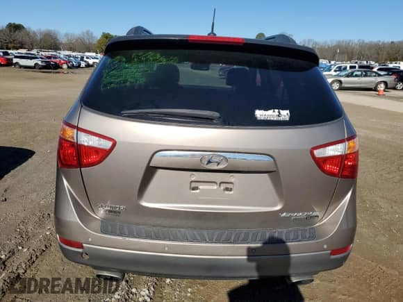 2010 Hyundai Veracruz GLS z VIN KM8NUDCC8AU128872, wystawiony jako Copart lot #88973775 z przebiegiem 234 746 mil mil oraz Czysty tytuł • Clean title. Historia ofert i sprzedaży dostępna na DreamBid. Obrazek 6.
