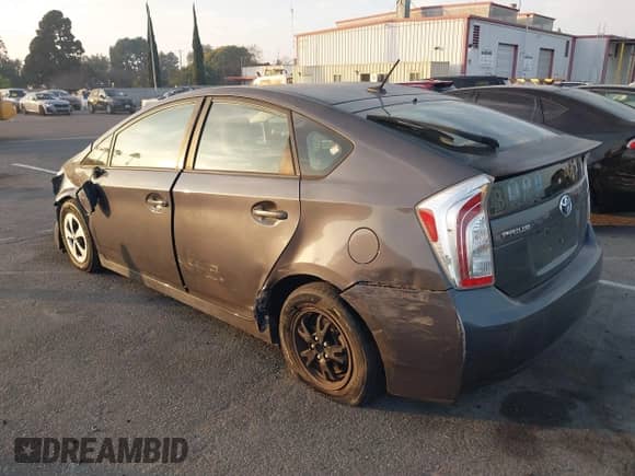 2014 Toyota Prius Four с VIN JTDKN3DU7E1771209, выставлен на аукционе IAAI как лот 41154556 с пробегом 59 754 миль миль и . История ставок и продаж доступна на DreamBid. Изображение 3.