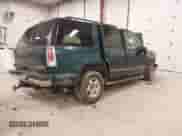 1998 Chevrolet Tahoe z VIN 1GNEK13R7WJ379752, wystawiony jako IAAI lot #42026616 z przebiegiem 270 881 mil mil oraz . Historia ofert i sprzedaży dostępna na DreamBid. Obrazek 4.
