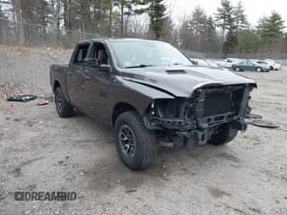2018 Ram 1500 Rebel с VIN 1C6RR7YT2JS134820, выставлен на аукционе IAAI как лот 40931182 с пробегом 56 427 миль миль и . История ставок и продаж доступна на DreamBid. Изображение 1.