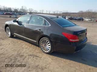 2014 Hyundai Equus Ultimate z VIN KMHGH4JH8EU090173, wystawiony jako IAAI lot #41763918 z przebiegiem 149 680 mil mil oraz . Historia ofert i sprzedaży dostępna na DreamBid. Obrazek 3.