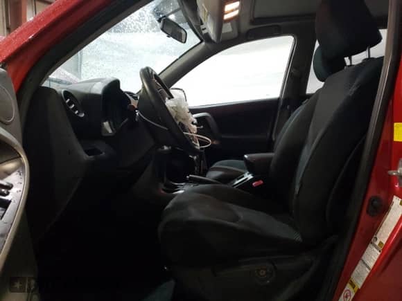 2010 Toyota RAV4 Sport с VIN JTMRF4DV2A5033458, выставлен на аукционе Copart как лот 85840075 с пробегом 169 999 миль миль и Чистый • Clean title. История ставок и продаж доступна на DreamBid. Изображение 7.