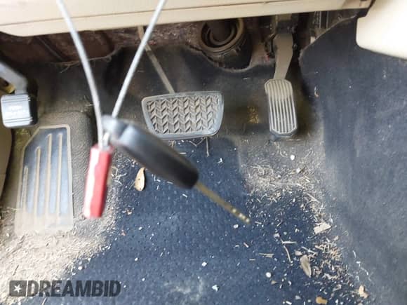 2013 Toyota Camry L with VIN 4T4BF1FK8DR306823, listed as a IAAI auction lot 43322146 with 124,085 mi miles and . Bid and sale history available at DreamBid. Image 11.