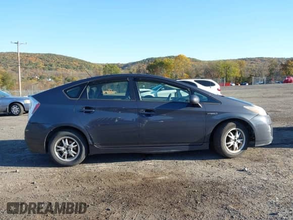 2011 Toyota Prius II with VIN JTDKN3DUXB1422475, listed as a IAAI auction lot 43516418 with 221,739 mi miles and . Bid and sale history available at DreamBid. Image 13.