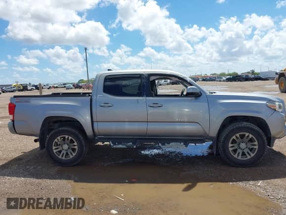 2016 Toyota Tacoma SR5 с VIN 3TMAZ5CN3GM006512, выставлен на аукционе IAAI как лот 43276770 с пробегом 173 736 миль миль и . История ставок и продаж доступна на DreamBid. Изображение 13.