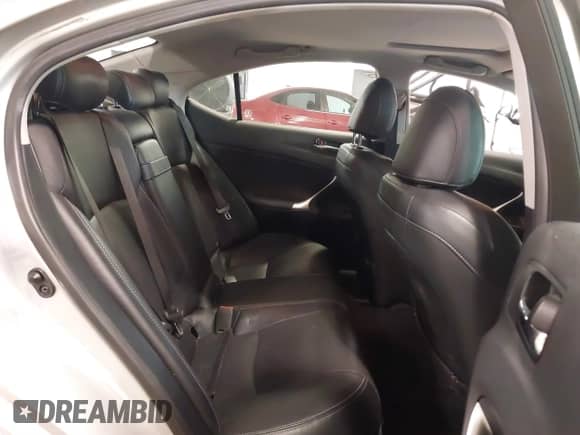 2012 Lexus IS 350 z VIN JTHBE5C23C5028675, wystawiony jako IAAI lot #41504992 z przebiegiem 152 577 mil mil oraz . Historia ofert i sprzedaży dostępna na DreamBid. Obrazek 8.