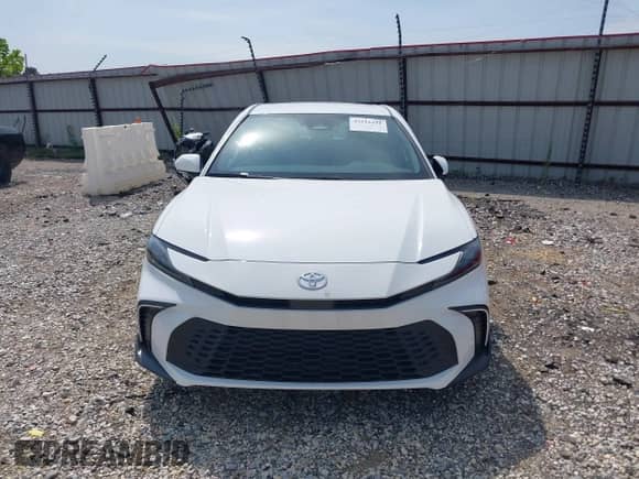 2025 Toyota Camry SE with VIN 4T1DAACKXSU083204, listed as a IAAI auction lot 43116221 with 859 mi miles and . Bid and sale history available at DreamBid. Image 12.