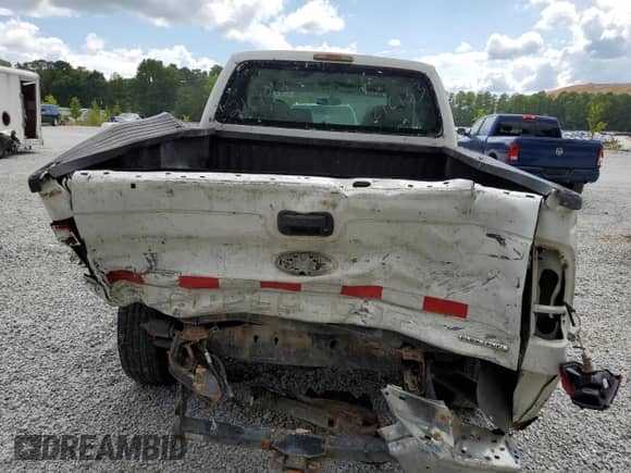 2013 Ford F-250 XL с VIN 1FT7X2A65DEA81630, выставлен на аукционе Copart как лот 66101645 с пробегом 240 488 миль миль и Списание • Salvage title. История ставок и продаж доступна на DreamBid. Изображение 6.