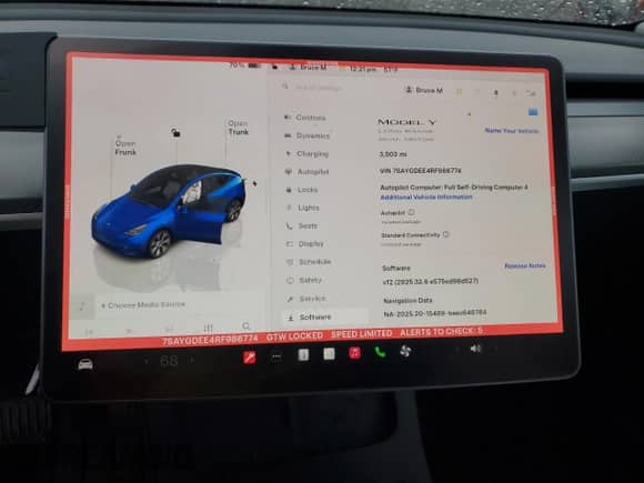 2024 Tesla Model Y Long Range with VIN 7SAYGDEE4RF986774, listed as a Copart auction lot 89833295 with 3,503 mi miles and Salvage title. Bid and sale history available at DreamBid. Image 9.
