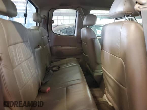 2001 Toyota Tundra Limited z VIN 5TBBT48141S150804, wystawiony jako Copart lot #85075645 z przebiegiem 269 962 mil mil oraz Czysty tytuł • Clean title. Historia ofert i sprzedaży dostępna na DreamBid. Obrazek 10.