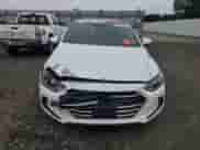 2017 Hyundai Elantra SE с VIN 5NPD84LF8HH163351, выставлен на аукционе Copart как лот 69011225 с пробегом 72 718 миль миль и Списание • Salvage title. История ставок и продаж доступна на DreamBid. Изображение 5.
