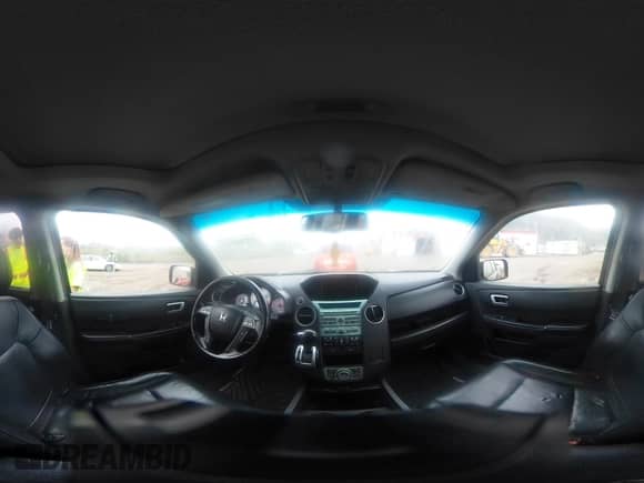 2010 Honda Pilot Touring с VIN 5FNYF4H91AB013855, выставлен на аукционе IAAI как лот 43258943 с пробегом 245 204 миль миль и . История ставок и продаж доступна на DreamBid. Изображение 18.