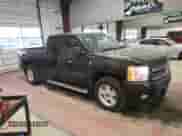 2013 Chevrolet Silverado 1500 LTZ z VIN 1GCRKTE72DZ414083, wystawiony jako Copart lot #49009385 z przebiegiem 180 241 mil mil oraz Szkoda całkowita • Salvage title. Historia ofert i sprzedaży dostępna na DreamBid. Obrazek 4.