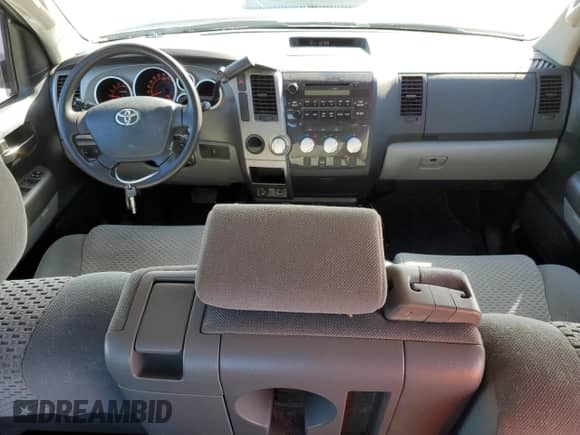 2012 Toyota Tundra z VIN 5TFRU5F16CX026400, wystawiony jako Copart lot #45609695 z przebiegiem 200 612 mil mil oraz Szkoda całkowita • Salvage title. Historia ofert i sprzedaży dostępna na DreamBid. Obrazek 8.