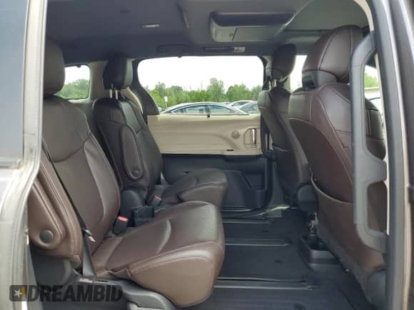 2022 Toyota Sienna Platinum с VIN 5TDESKFC1NS058068, выставлен на аукционе Copart как лот 62939955 с пробегом 43 396 миль миль и Списание • Salvage title. История ставок и продаж доступна на DreamBid. Изображение 11.