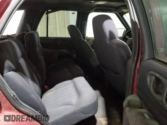 2003 Chevrolet Blazer LS с VIN 1GNCS13X03K151216, выставлен на аукционе Copart как лот 82921564 с пробегом Не указан миль и Списание • Salvage title. История ставок и продаж доступна на DreamBid. Изображение 10.
