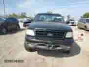 2003 Ford F-150 XL z VIN 1FTRF18213NB70120, wystawiony jako Copart lot #72227114 z przebiegiem Nie podano mil oraz Czysty tytuł • Clean title. Historia ofert i sprzedaży dostępna na DreamBid. Obrazek 5.