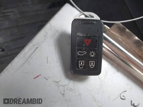 2018 Volvo S60 Dynamic с VIN YV126MFL4J2451044, выставлен на аукционе IAAI как лот 41815799 с пробегом 133 390 миль миль и . История ставок и продаж доступна на DreamBid. Изображение 11.