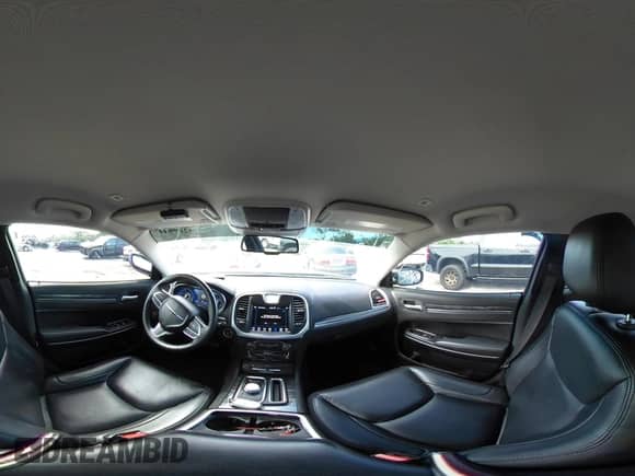 2020 Chrysler 300 Touring с VIN 2C3CCAAGXLH209269, выставлен на аукционе IAAI как лот 42698448 с пробегом 68 770 миль миль и . История ставок и продаж доступна на DreamBid. Изображение 18.