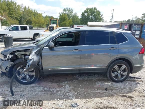 2020 Volkswagen Tiguan SE с VIN 3VV3B7AX3LM038952, выставлен на аукционе IAAI как лот 43360435 с пробегом 94 813 миль миль и . История ставок и продаж доступна на DreamBid. Изображение 14.
