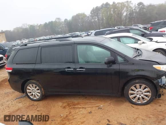 2012 Toyota Sienna XLE with VIN 5TDDK3DC3CS030466, listed as a IAAI auction lot 41914368 with 174,512 mi miles and . Bid and sale history available at DreamBid. Image 13.