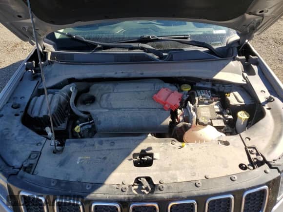 2020 Jeep Compass Sport z VIN 3C4NJDAB5LT107045, wystawiony jako Copart lot #86335665 z przebiegiem 62 880 mil mil oraz Szkoda całkowita • Salvage title. Historia ofert i sprzedaży dostępna na DreamBid. Obrazek 12.