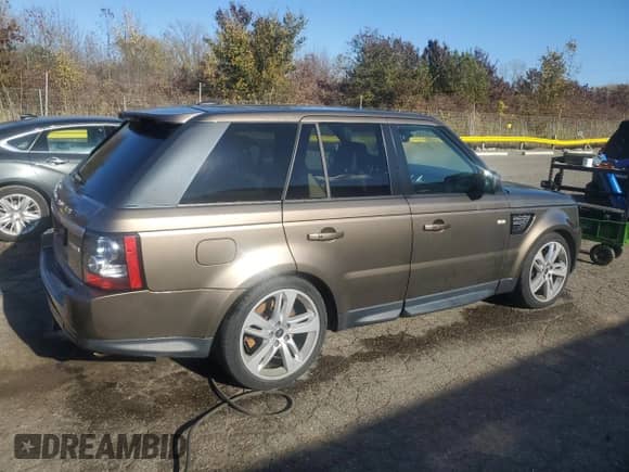 2013 Land Rover Range Rover Sport HSE Lux с VIN SALSK2D48DA813199, выставлен на аукционе Copart как лот 89526015 с пробегом 171 267 миль миль и Чистый • Clean title. История ставок и продаж доступна на DreamBid. Изображение 3.