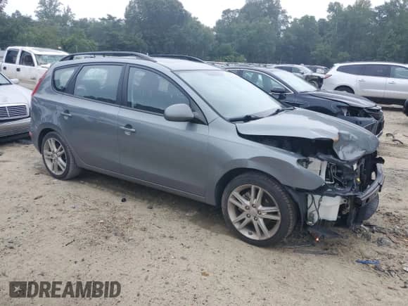 2010 Hyundai Elantra GLS с VIN KMHDC8AE1AU081629, выставлен на аукционе Copart как лот 66495455 с пробегом 77 031 миль миль и Списание • Salvage title. История ставок и продаж доступна на DreamBid. Изображение 4.