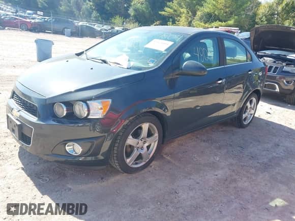 2015 Chevrolet Sonic LTZ с VIN 1G1JE5SB0F4104919, выставлен на аукционе IAAI как лот 43424804 с пробегом 94 365 миль миль и . История ставок и продаж доступна на DreamBid. Изображение 18.