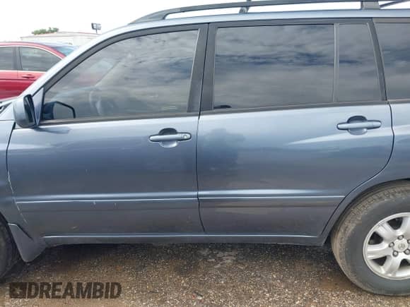 2003 Toyota Highlander с VIN JTEGF21A630119736, выставлен на аукционе IAAI как лот 42516618 с пробегом 227 278 миль миль и . История ставок и продаж доступна на DreamBid. Изображение 14.