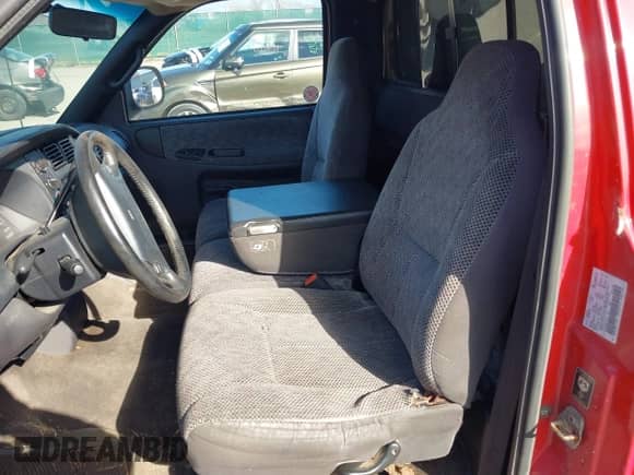 1998 Dodge 1500 with VIN 1B7HC16Z6WS752773, listed as a IAAI auction lot 43558515 with 153,417 mi miles and . Bid and sale history available at DreamBid. Image 8.