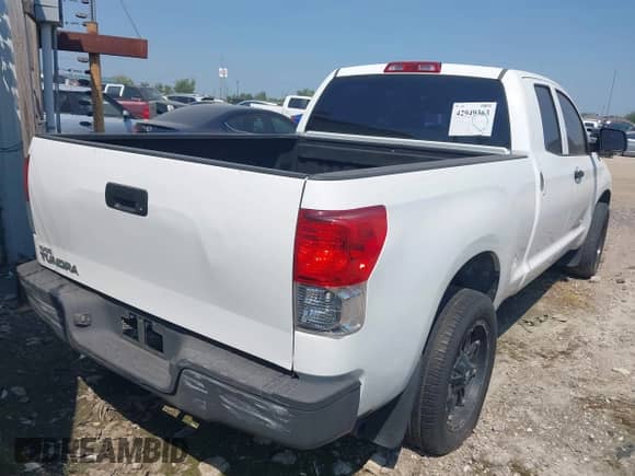 2012 Toyota Tundra z VIN 5TFRU5F18CX026656, wystawiony jako IAAI lot #42949363 z przebiegiem 294 338 mil mil oraz . Historia ofert i sprzedaży dostępna na DreamBid. Obrazek 4.