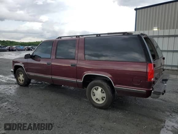 1999 Chevrolet Suburban с VIN 3GNEC16RXXG260623, выставлен на аукционе Copart как лот 54609694 с пробегом 246 460 миль миль и Списание • Salvage title. История ставок и продаж доступна на DreamBid. Изображение 2.