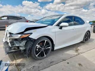 2019 Toyota Camry XSE z VIN 4T1BZ1HK9KU508369, wystawiony jako Copart lot #81257785 z przebiegiem 30 851 mil mil oraz Szkoda całkowita • Salvage title. Historia ofert i sprzedaży dostępna na DreamBid. Obrazek 1.