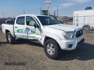 2014 Toyota Tacoma PreRunner z VIN 3TMJU4GN7EM158230, wystawiony jako IAAI lot #40010521 z przebiegiem 145 185 mil mil oraz . Historia ofert i sprzedaży dostępna na DreamBid. Obrazek 1.