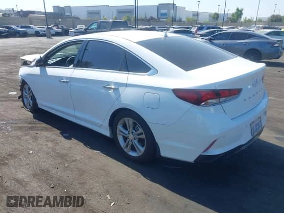 2018 Hyundai Sonata SEL with VIN 5NPE34AF5JH692767, listed as a IAAI auction lot 42954750 with 41,197 mi miles and . Bid and sale history available at DreamBid. Image 3.