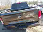 2017 Ram 1500 Tradesman z VIN 1C6RR7KG1HS851117, wystawiony jako IAAI lot #41287282 z przebiegiem 69 871 mil mil oraz . Historia ofert i sprzedaży dostępna na DreamBid. Obrazek 16.