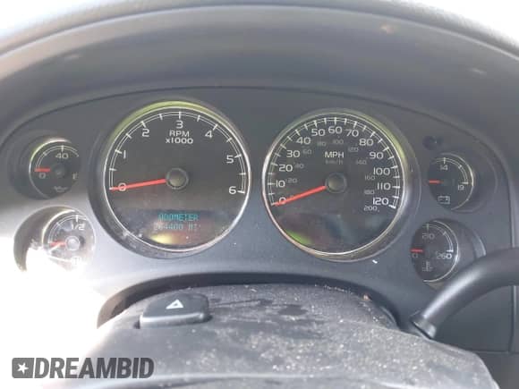 2008 Chevrolet Tahoe 1LT с VIN 1GNFC130X8J122011, выставлен на аукционе IAAI как лот 43232179 с пробегом 264 400 миль миль и . История ставок и продаж доступна на DreamBid. Изображение 7.