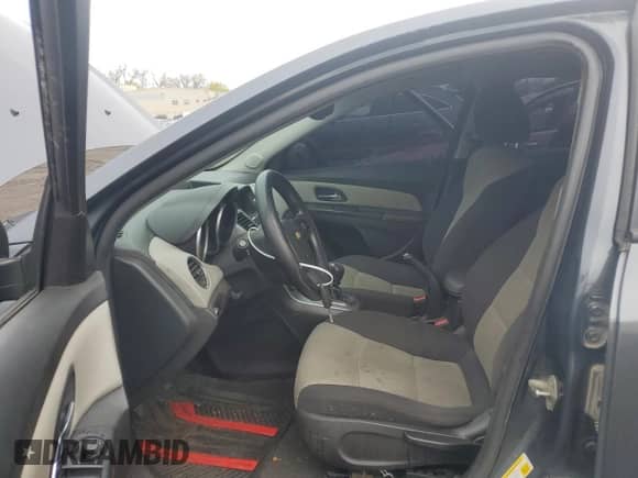 2013 Chevrolet Cruze LS с VIN 1G1PB5SG9D7238242, выставлен на аукционе Copart как лот 54072735 с пробегом 179 571 миль миль и Чистый • Clean title. История ставок и продаж доступна на DreamBid. Изображение 7.