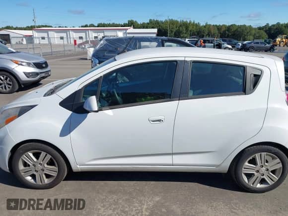 2014 Chevrolet Spark LT с VIN KL8CD6S97EC414326, выставлен на аукционе IAAI как лот 43256881 с пробегом 121 092 миль миль и . История ставок и продаж доступна на DreamBid. Изображение 14.