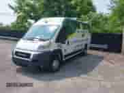 2022 Ram ProMaster Cargo с VIN 3C6MRVJG8NE101096, выставлен на аукционе IAAI как лот 42487404 с пробегом 28 865 миль миль и . История ставок и продаж доступна на DreamBid. Изображение 17.